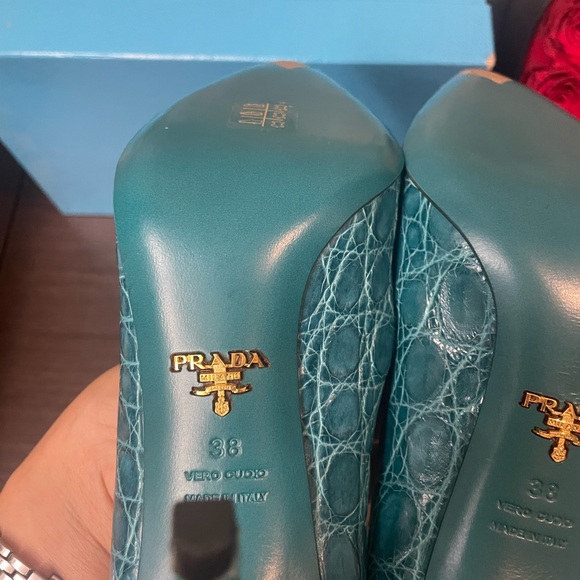 100% authentic Prada, blue CoCo , turquoise heels - Picture 2 of 6